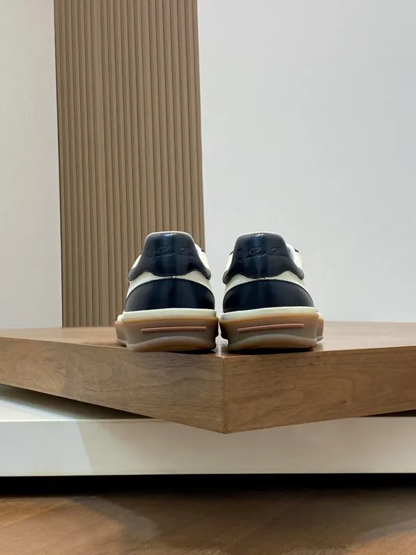 💰420Loro Piana — Classic casual shoes, men's lace-up casual shoes and sneakers, high-quality lightweight and comfortable fabrics, suitable for outdoor leisure, the color is young and energetic, and it looks great with sportswear or casual suits! Code number: 39-44 (38, 45, 46, can be customized)